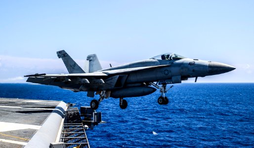 USS George Washington flight operations 140807-N-IP531-092