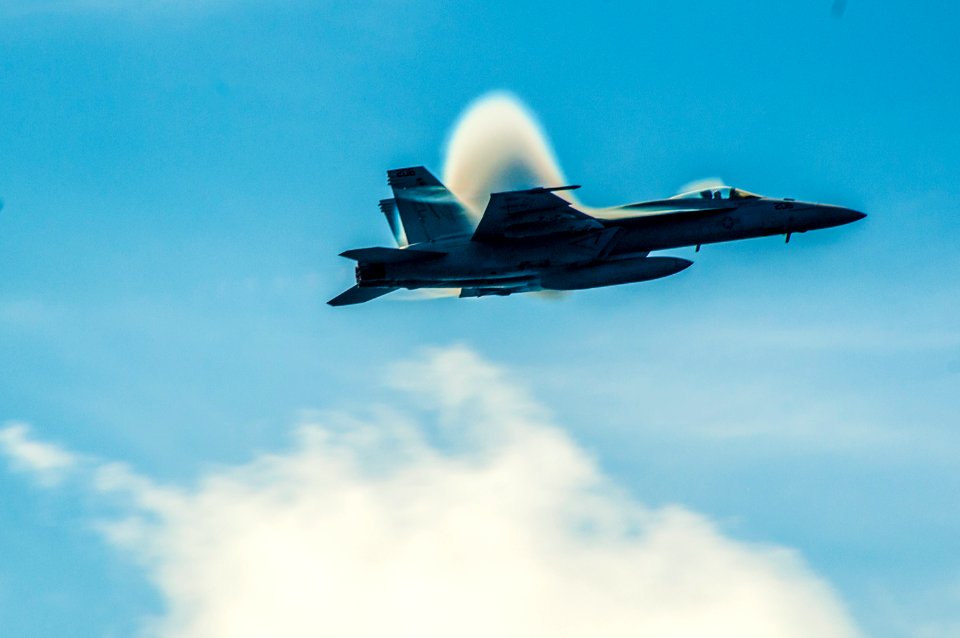 USS George Washington flight operations 140806-N-IV489-224
