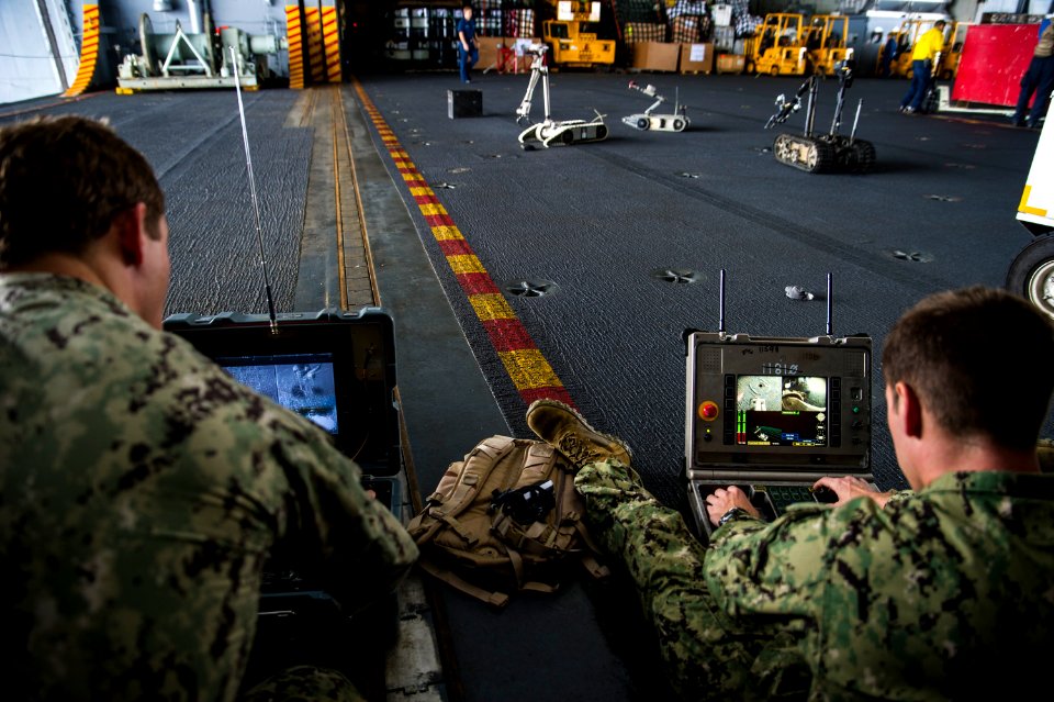 USS George Washington operations 140528-N-TE278-080