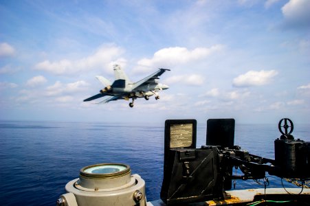 USS George Washington flight operations 141013-N-TE278-077