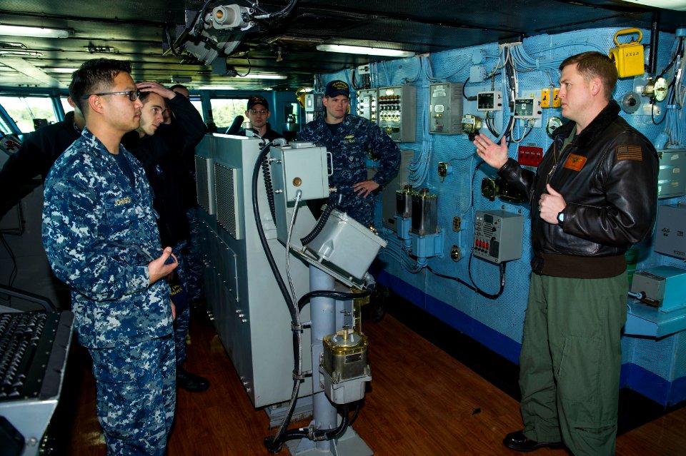 USS George Washington operations 150108-N-IP531-034