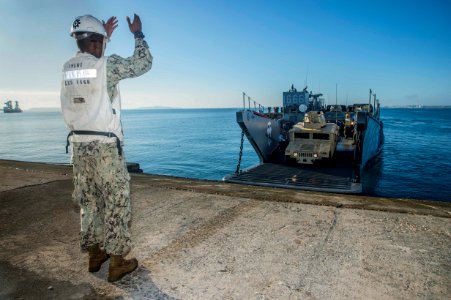 USS Germantown 141102-N-XM324-035