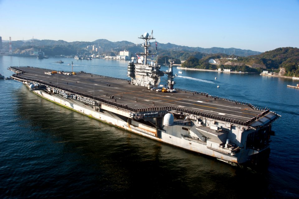 USS George Washington underway in Tokyo Bay. (8205192433)
