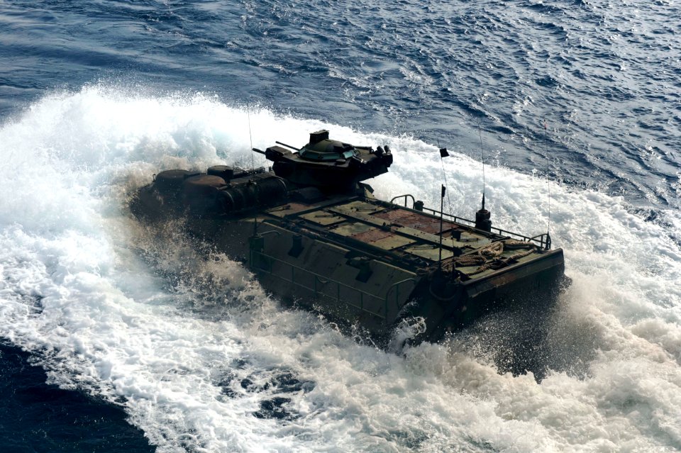 USS Germantown operations 141001-N-UD469-218