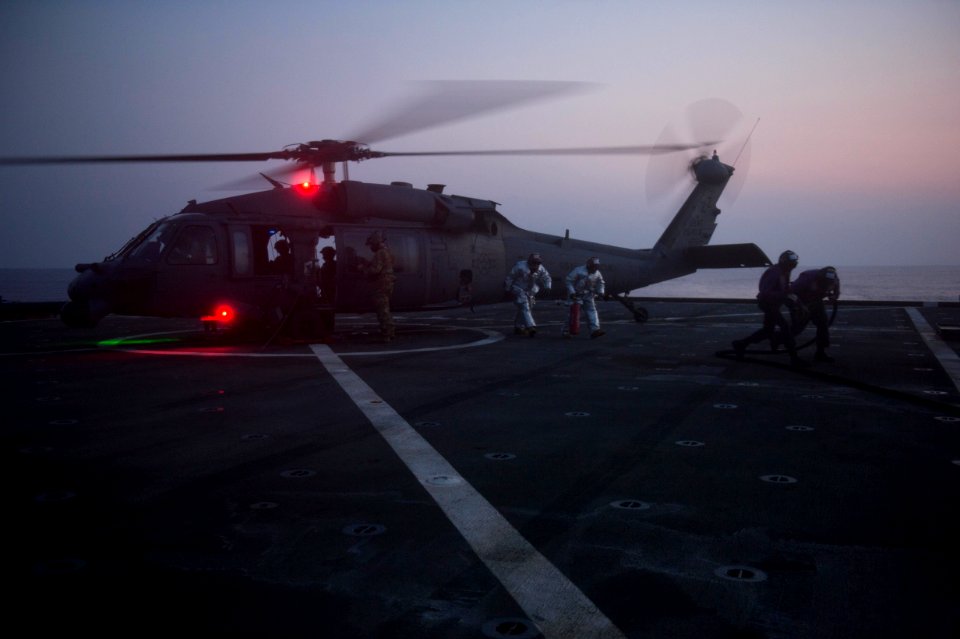 USS Germantown 140909-N-UD469-385
