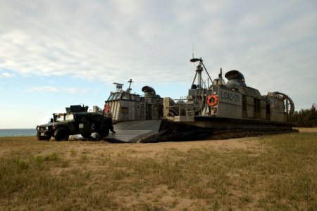 USS Germantown equipment offload 141020-N-LP801-003