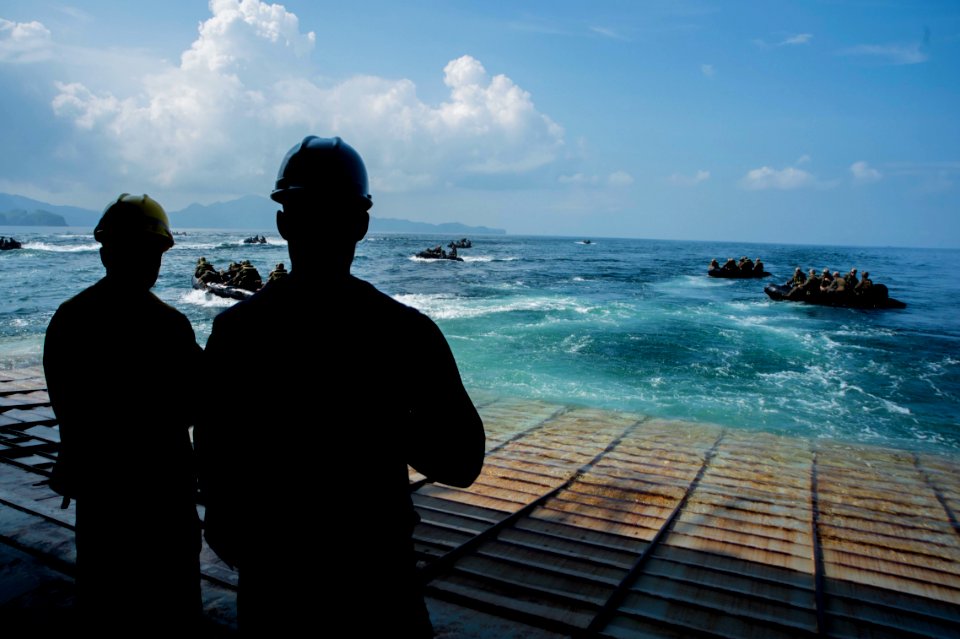 USS Germantown operations 141004-N-XM324-120