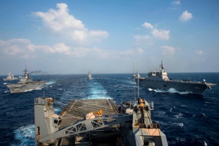 USS Germantown operations 141112-N-XM324-035