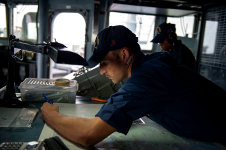 USS Germantown operations 140814-N-UD469-180