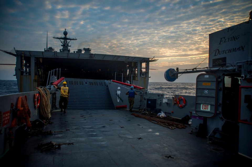 USS Germantown operations 141113-N-XM324-022