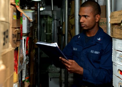 USS GETTYSBURG (CG 64) 130823-N-MY642-063 (9641297803)