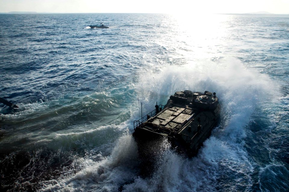 USS Germantown equipment offload 141020-N-XM324-087
