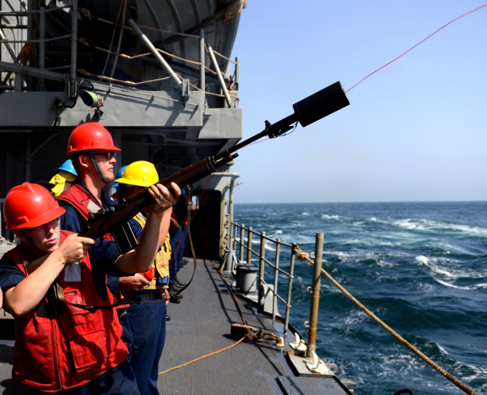 USS GETTYSBURG (CG 64) 131002-N-MY642-019 (10067744086)
