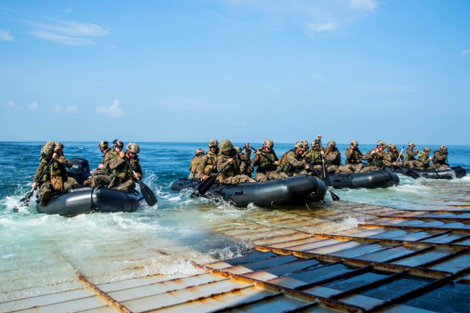 USS Germantown operations 141004-N-XM324-101
