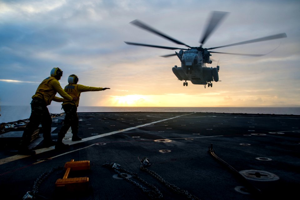 USS Germantown operations 141031-N-XM324-179
