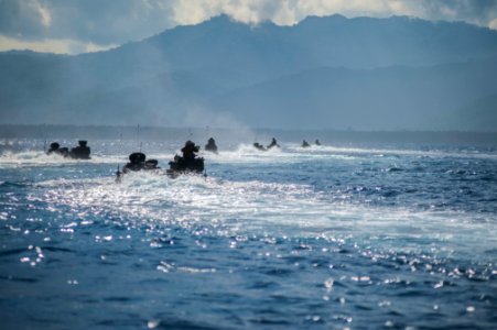 USS Germantown's AAV operations 141001-N-XM324-198