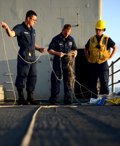 USS Gettysburg (CG 64) 131023-N-MY642-156 (10621824215)