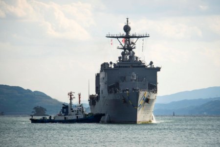 USS Germantown operations 141114-N-LP801-002