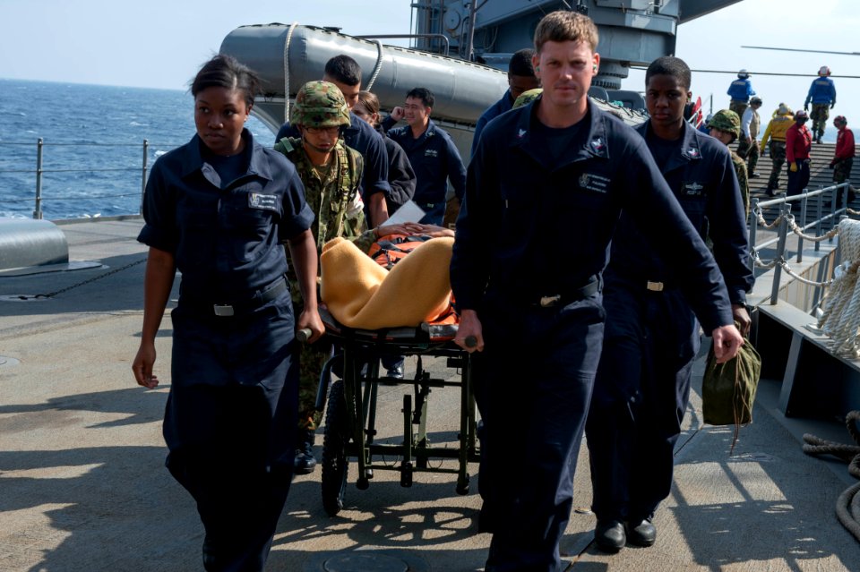 USS Germantown operations 141112-N-UD469-262