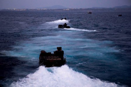 USS Germantown operations 141113-N-UD469-041