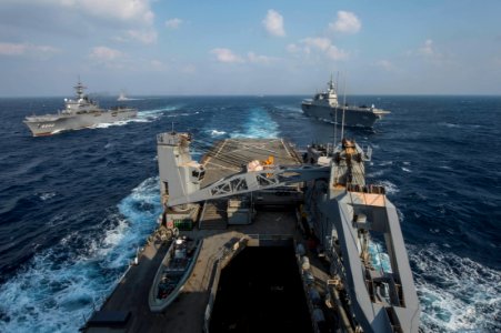USS Germantown operations 141112-N-XM324-011