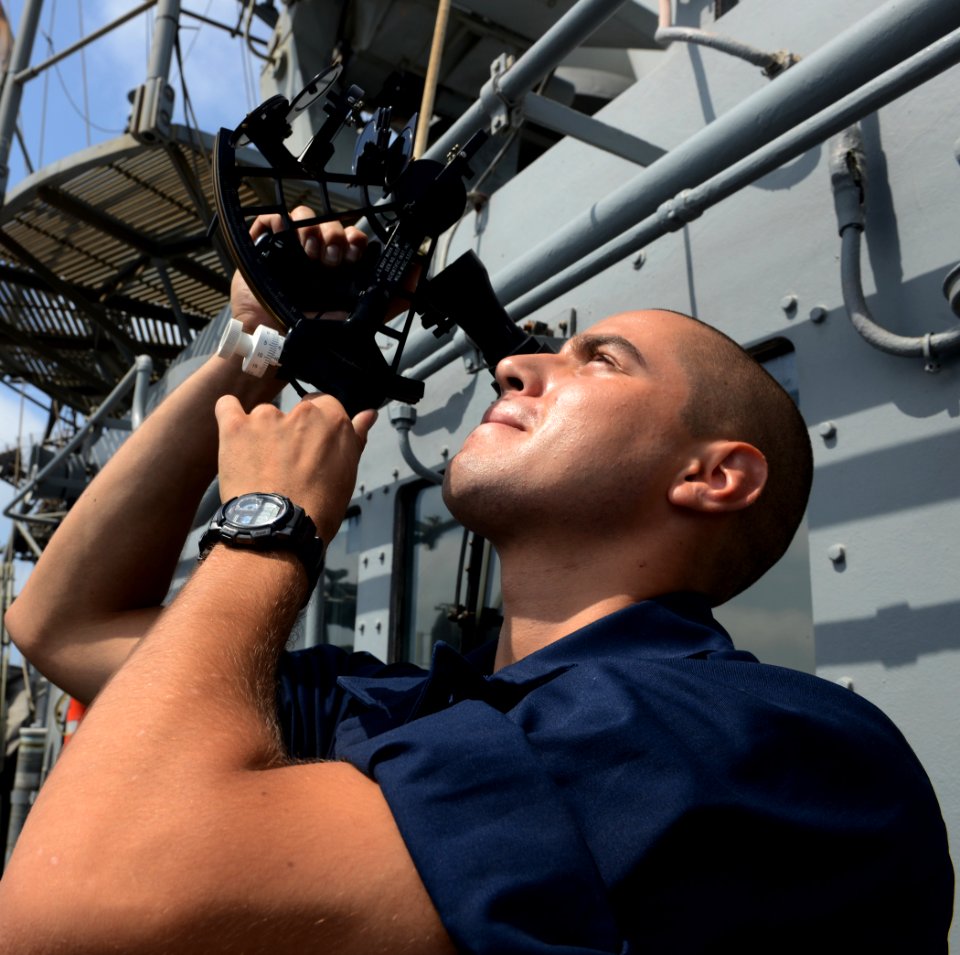 USS GETTYSBURG (CG 64) 131008-N-MY642-002 (10185231863)