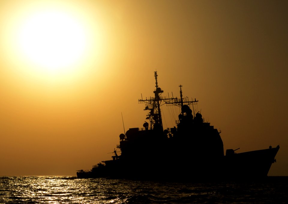 USS GETTYSBURG (CG 64) 131018-N-MY642-432 (10455867725)