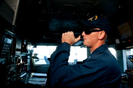 USS GETTYSBURG (CG 64) 140101-N-PL185-129 (11729818225)