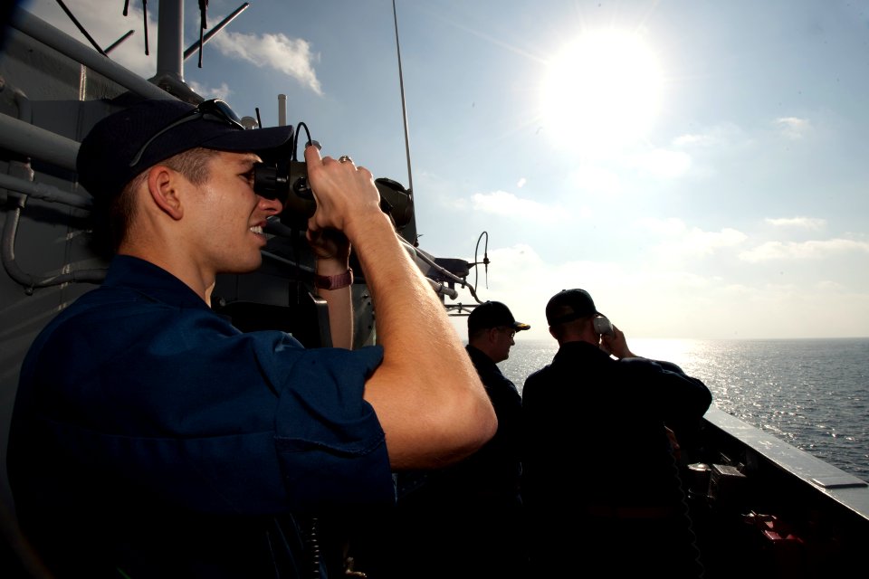 USS GETTYSBURG (CG 64) 131214-N-PL185-078 (11397442483)