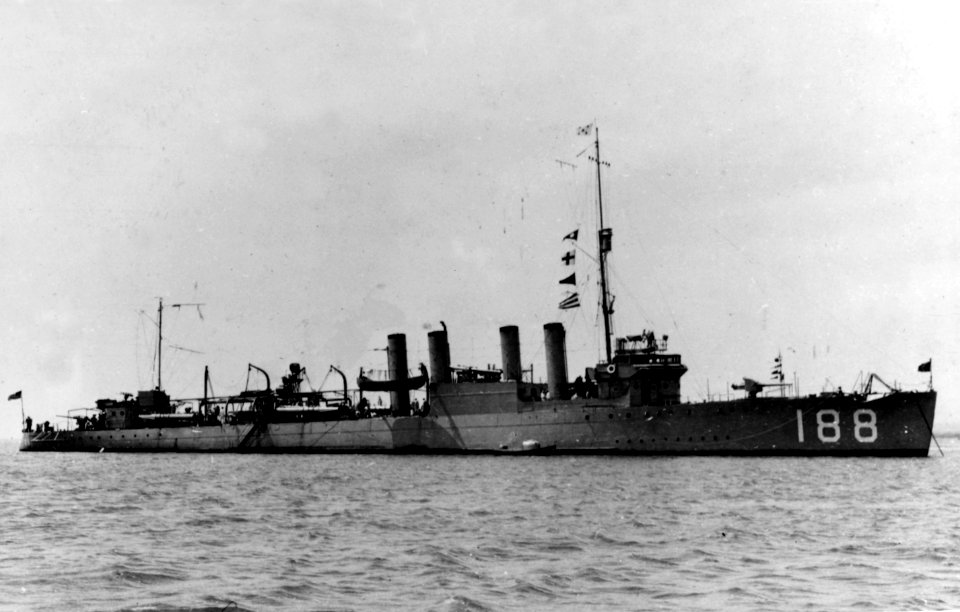 USS Goldsborough (DD-188) at anchor, circa in 1920 (NH 85821)