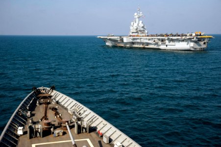 USS GETTYSBURG (CG 64) 140115-N-PL185-364 (12044576383)