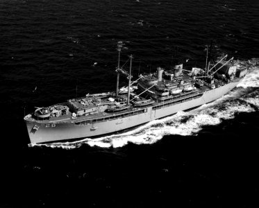 USS Grand Canyon (AD-28) underway in Narragansett Bay, Rhode Island (USA), on 14 March 1971 (USN 1147736)