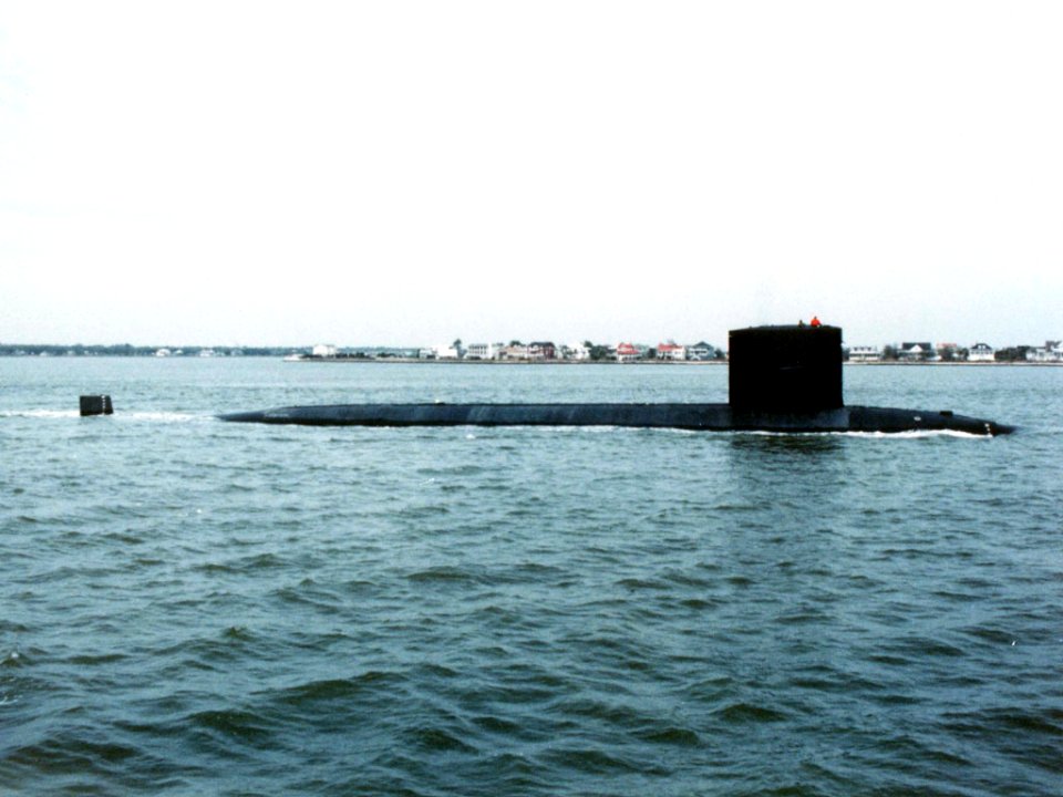USS Grayling (SSN-646)2