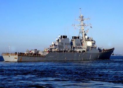USS Gonzalez departs Norfolk. (8358529886) photo