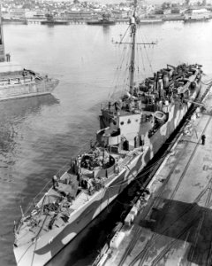 USS Gilmer (APD-11) at the Mare Island Naval Shipyard, California (USA), on 27 November 1944 (19-N-76937)