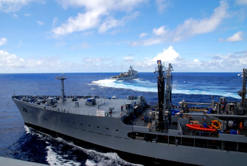 USS Green Bay 121004-N-BB534-216