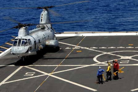 USS Green Bay 120819-N-BB534-086