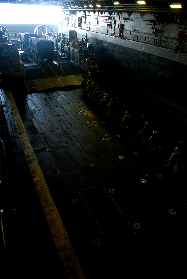 USS Green Bay 121103-N-BB534-396