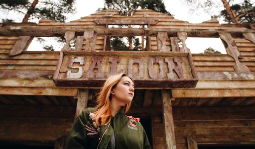 Adventure saloon building