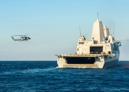 USS Green Bay 150425-N-KE519-135