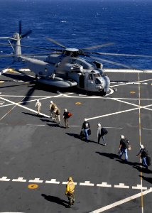 USS Green Bay 120720-N-BB534-605