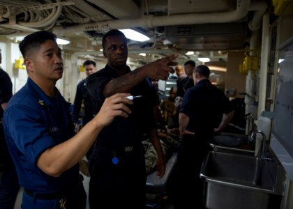 USS Green Bay 150324-N-EI510-165