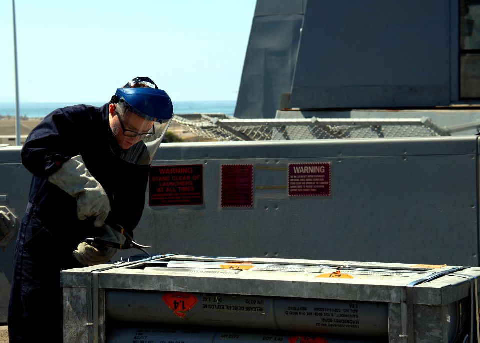 USS Green Bay 140709-N-BB534-436
