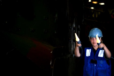 USS Green Bay amphibious operations 140903-N-BB534-181