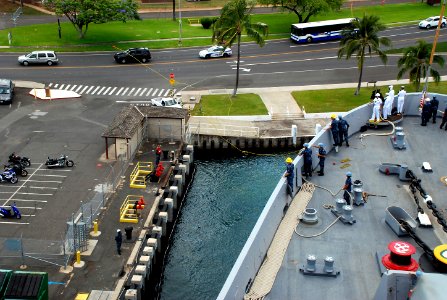 USS Green Bay action 130503-N-BB534-987