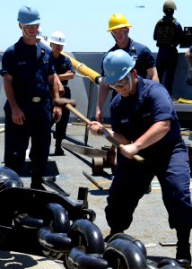 USS Green Bay pulls into Naval Station San Diego 140613-N-BB534-094