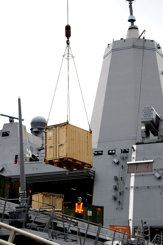 USS Green Bay operations 150305-N-BB534-148