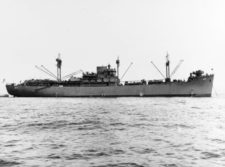 USS Griffin (AS-13) at anchor off San Francisco, California (USA), on 22 April 1943 (NH 53786)