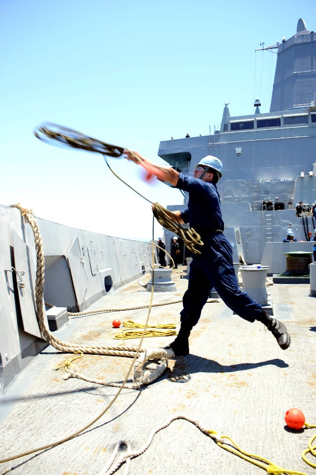 USS Green Bay pulls into Naval Station San Diego 140613-N-BB534-171