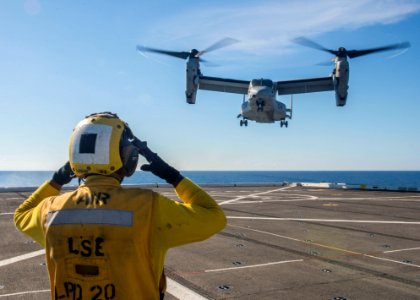 USS Green Bay operations during Balikatan 2015 150420-N-KE519-046